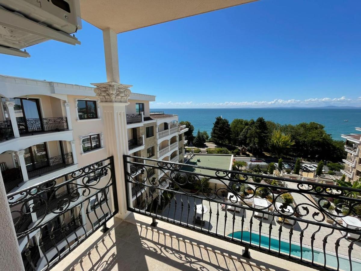 Luxury Penthouse Apartments At Valencia Gardens ブルガス エクステリア 写真