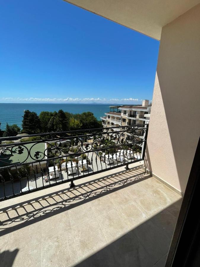 Luxury Penthouse Apartments At Valencia Gardens ブルガス エクステリア 写真
