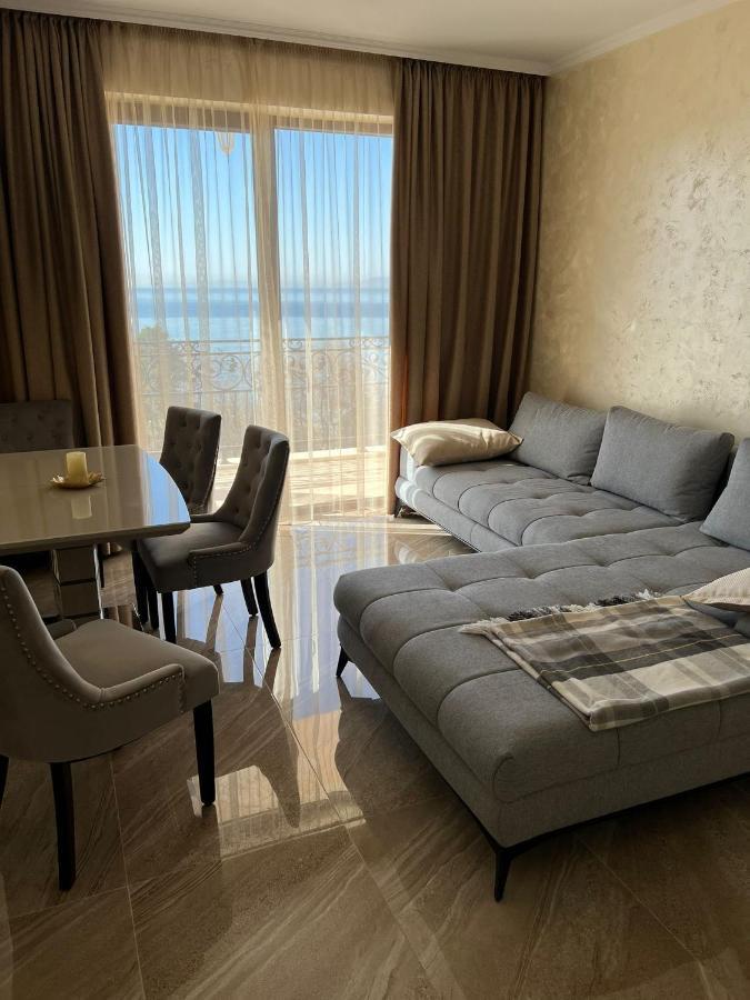 Luxury Penthouse Apartments At Valencia Gardens ブルガス エクステリア 写真