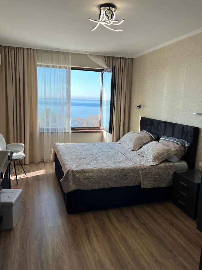 Luxury Penthouse Apartments At Valencia Gardens ブルガス エクステリア 写真
