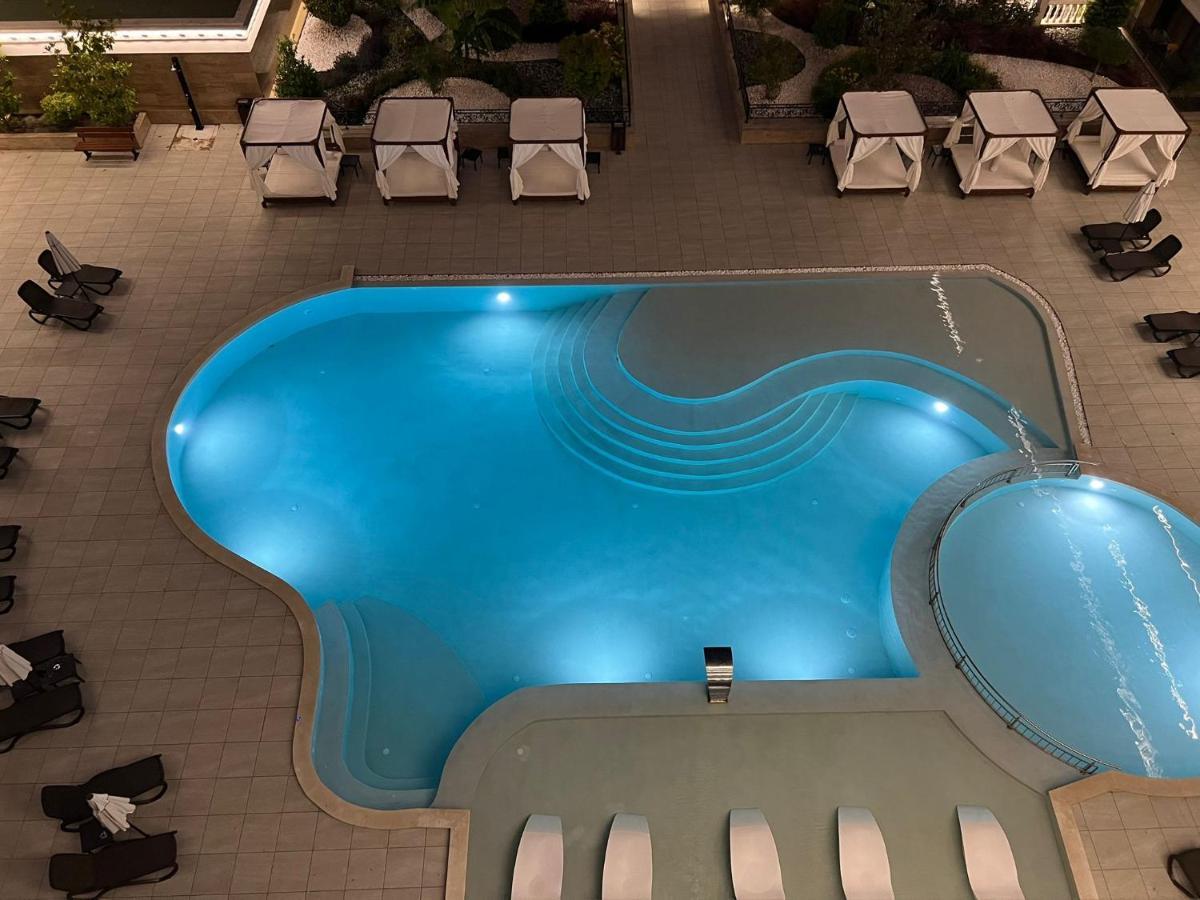 Luxury Penthouse Apartments At Valencia Gardens ブルガス エクステリア 写真